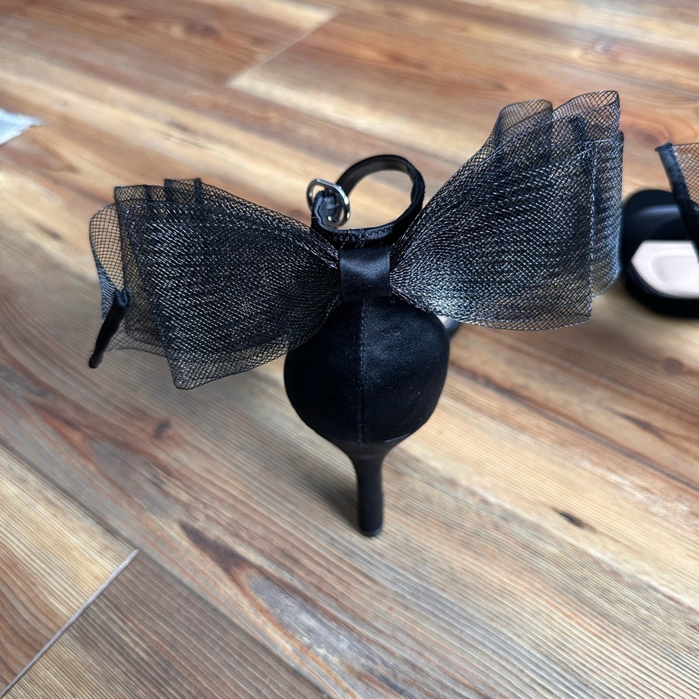 Kelly & Katie Black Bow Ankle Strap Heels – Size 8.5M – Elegant Statement - Picture 6 of 8